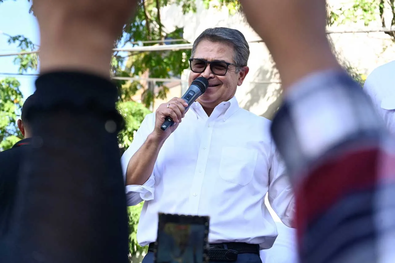 Juan Orlando Hernández, libre, corrupción