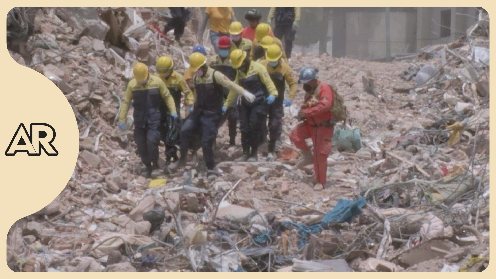 Venezuela entierra cuerpos no identificados tras terremotos que dejan más de 3.000 muertos