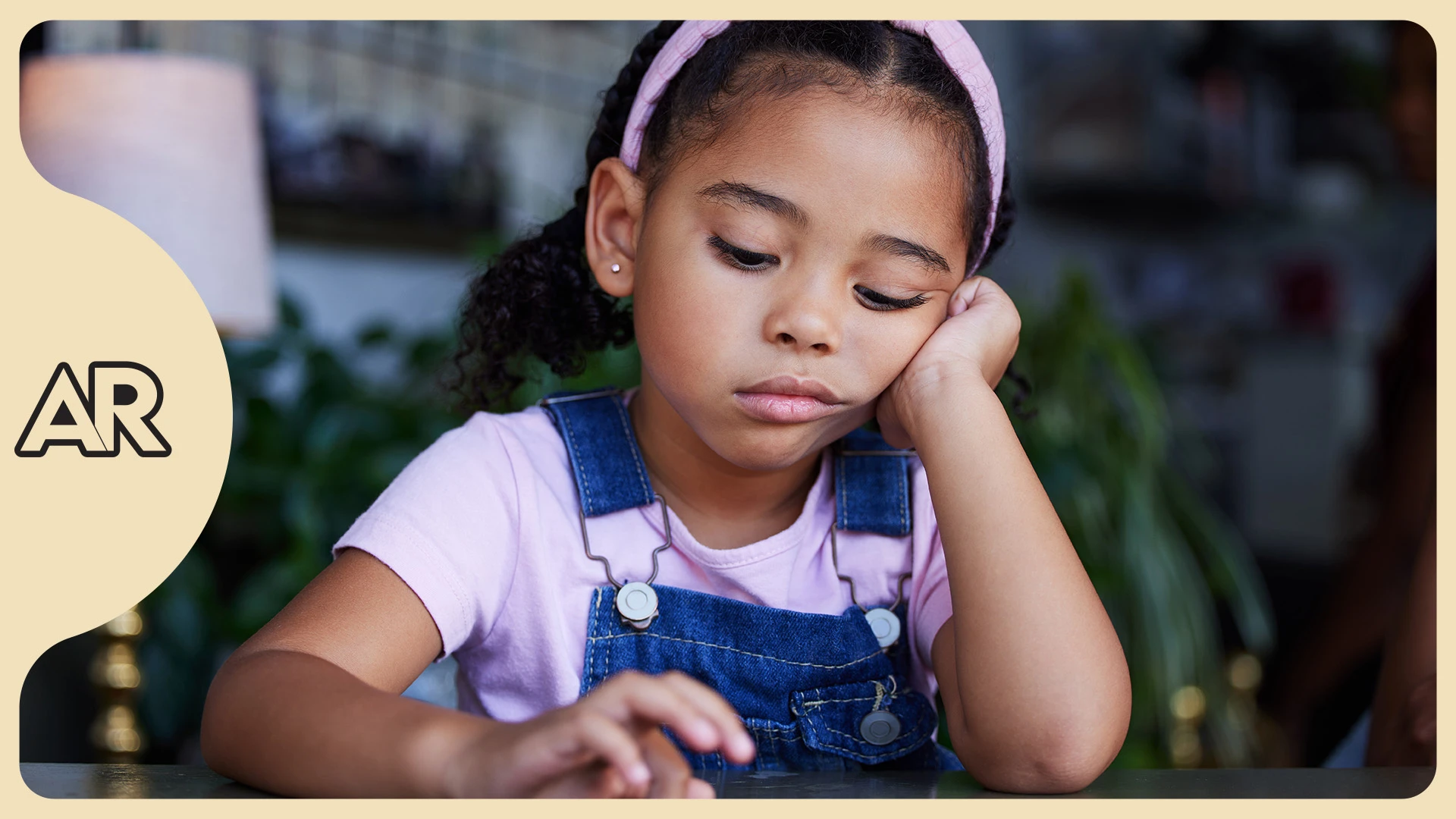 Aburrirse es sano para los niños: el consejo de especialistas para estas vacaciones