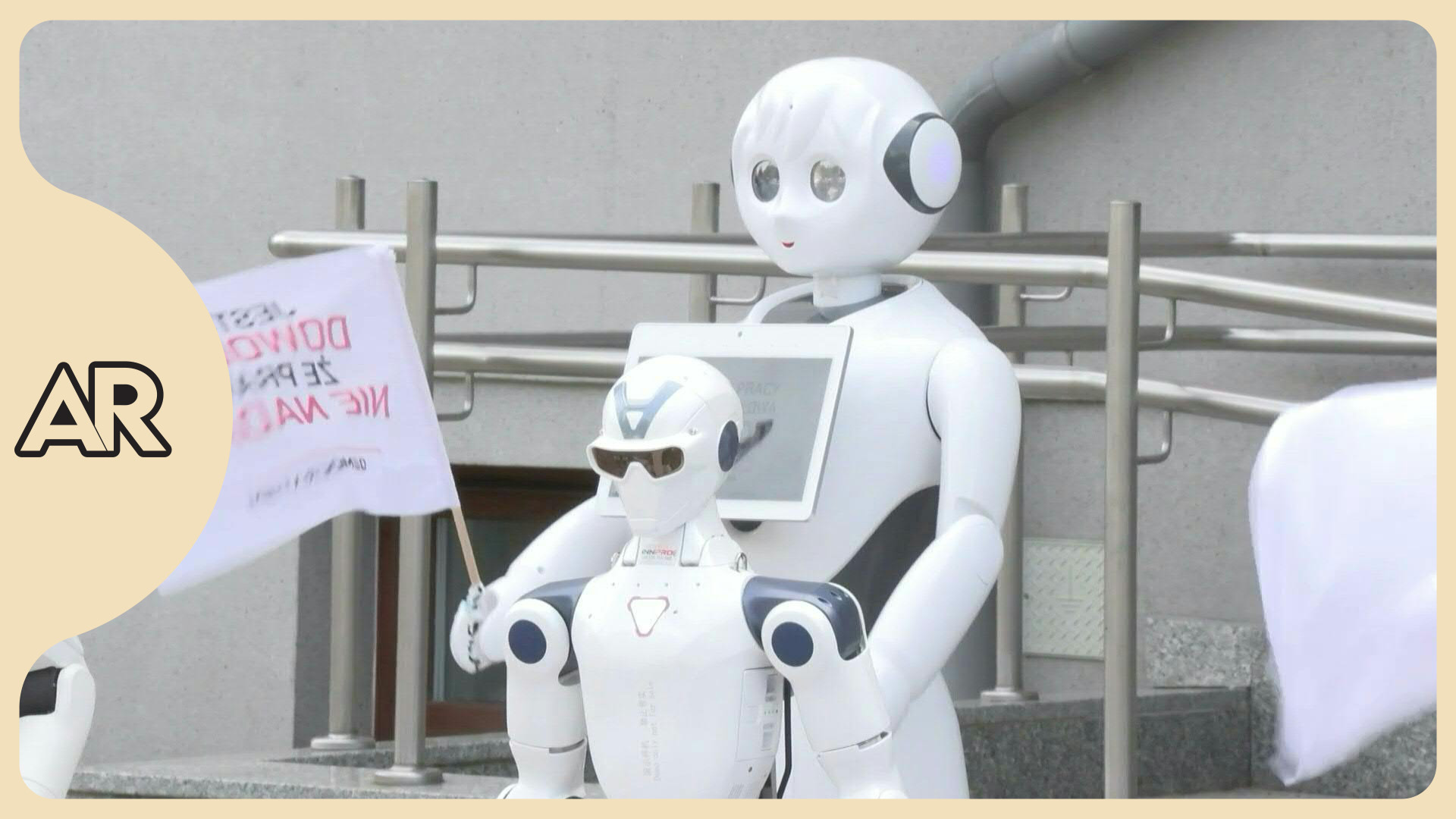 Decenas de robots “protestan” contra el uso descontrolado de la IA en Polonia