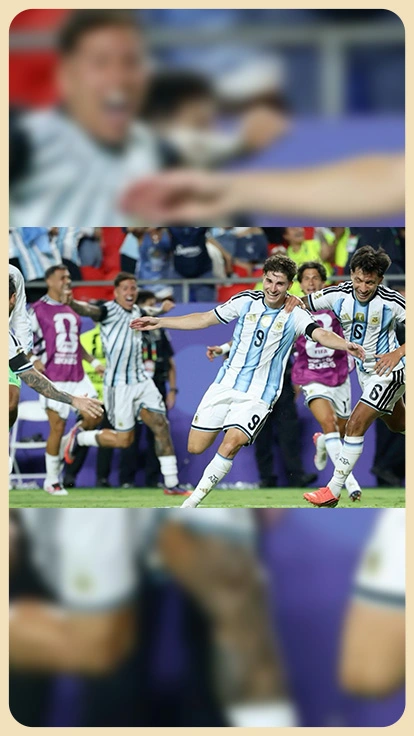 Jugadores de la selección de Argentina celebran gol.