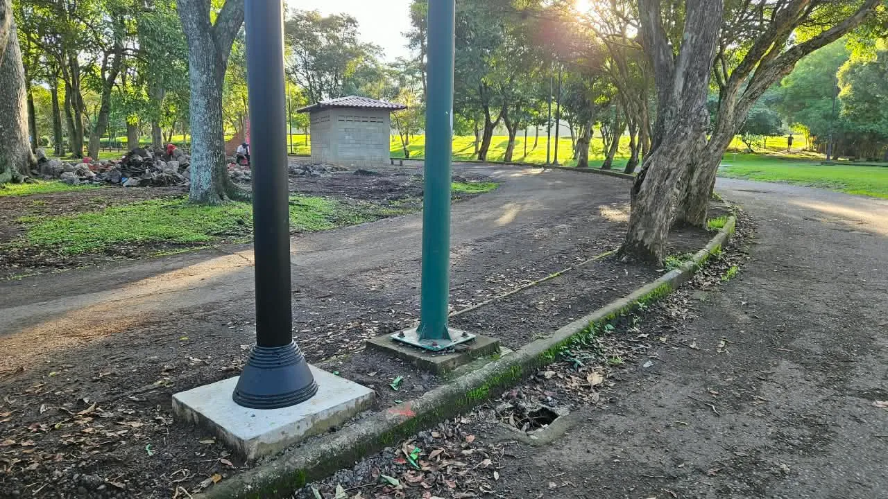 161026_Iluminación_La_Sabana_interna