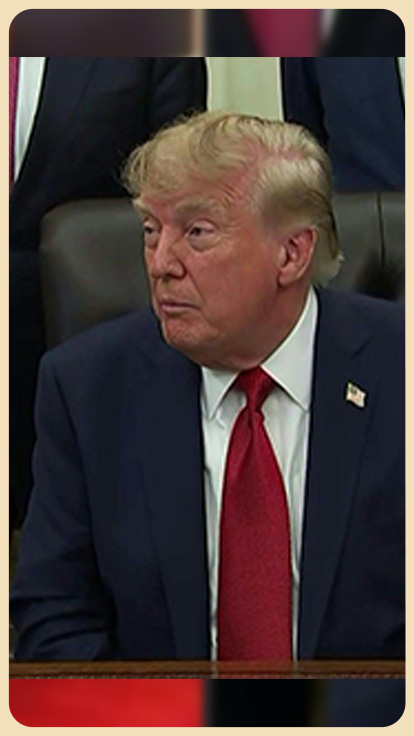 Trump junto a logo de CNN.