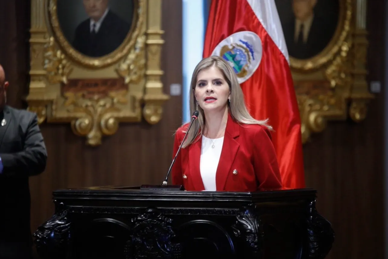 270726_Laura_Fernández_FULL