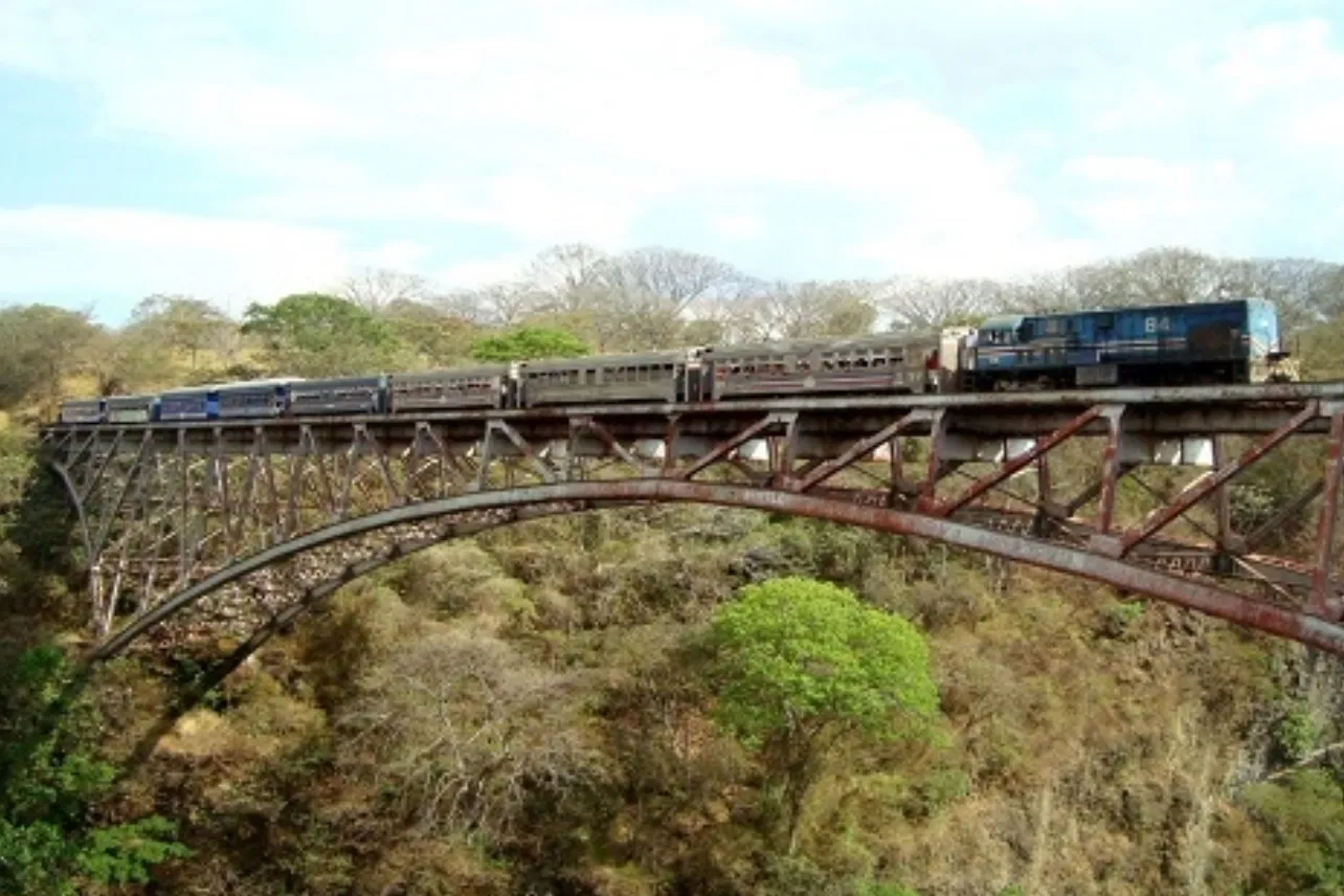 Tren, Puntarenas, financiamiento, estudios, noticias, Costa Rica
