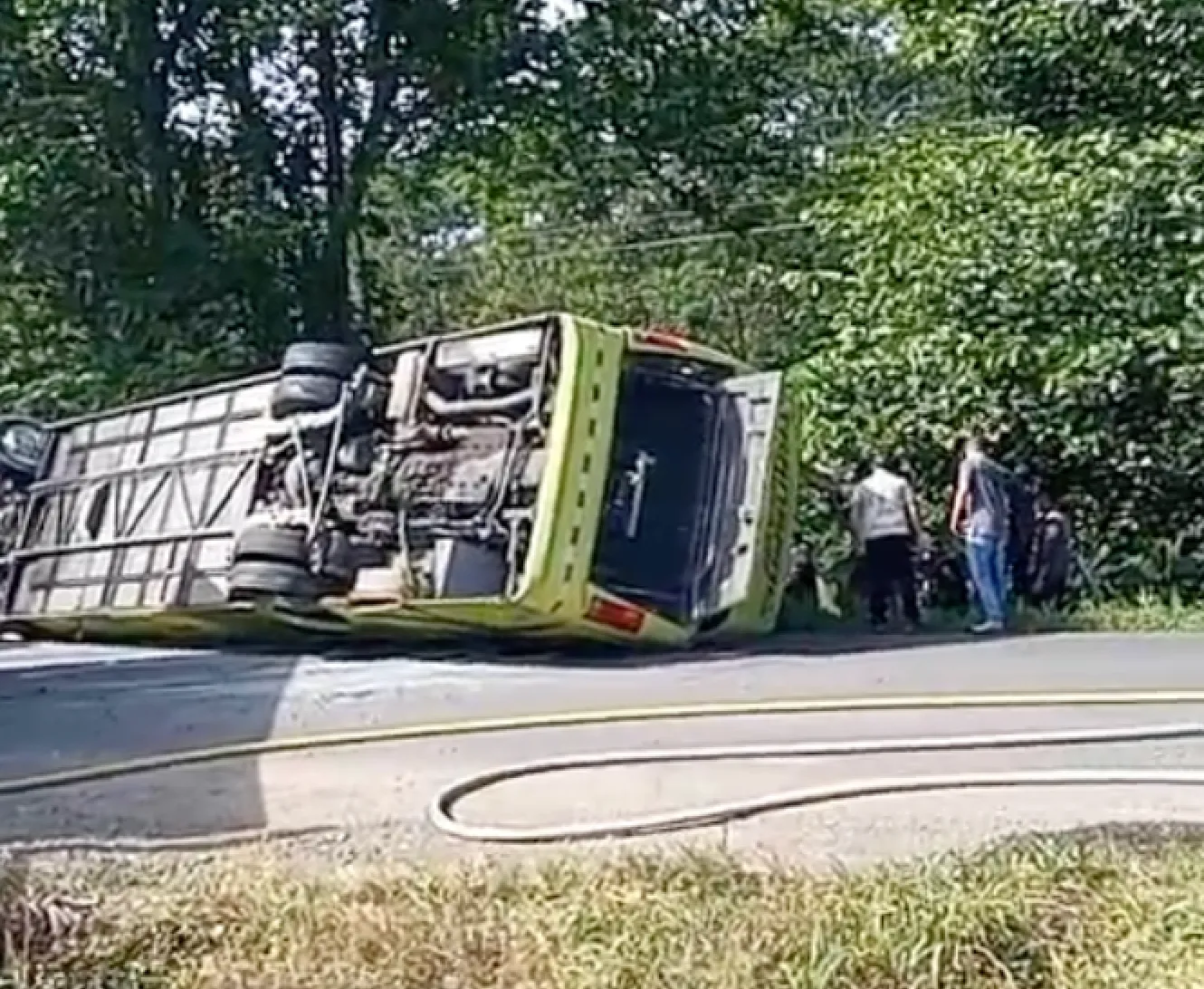 Vuelco, autobús, Sarapiquí, Heredia