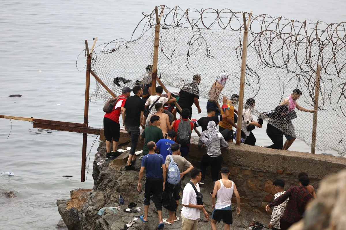 Migrantes en Ceuta, España